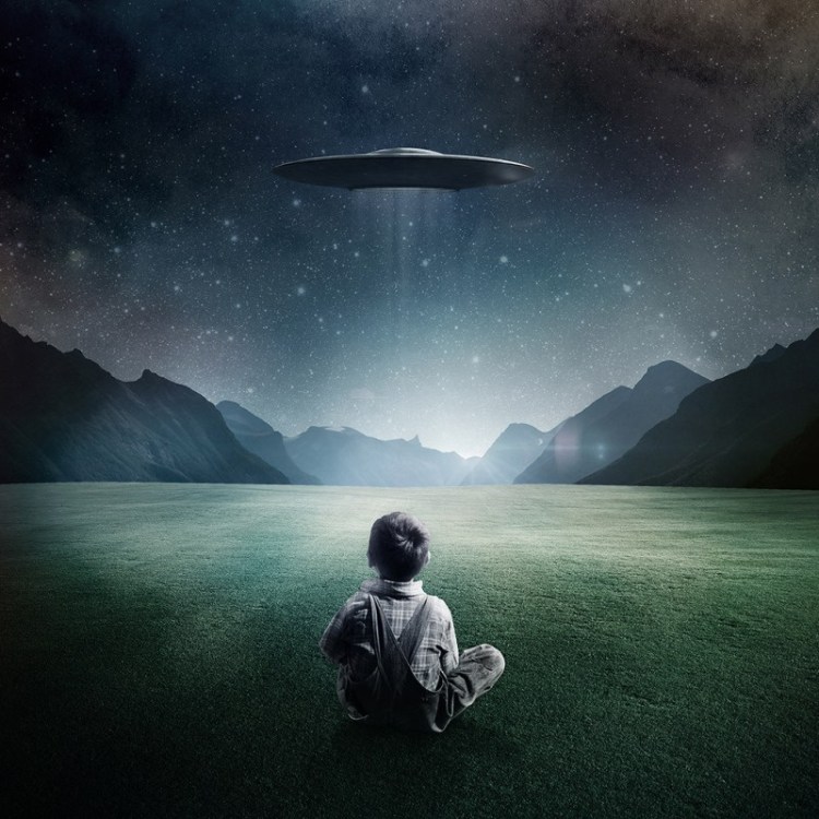 boy_ufo-800x800