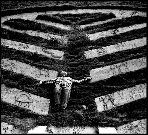 Failed the expensive medical treatment, the parents met in secret the magician